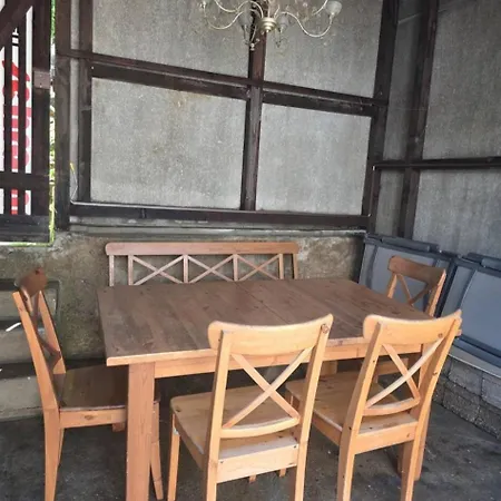 Ferienzimmer In דירה
